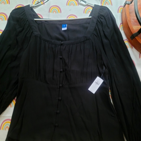 Brand new black top - Picture 1 of 6